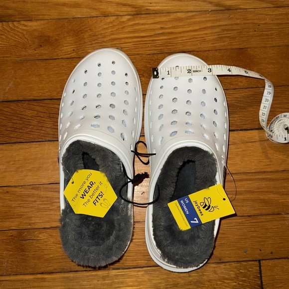 Joybees Cozy White clogs  With Removable Liner Size 7 - Picture 14 of 15